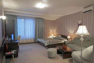 Отель Luxor Hotel Смолян Двухместный полулюкс с 1 кроватью-3